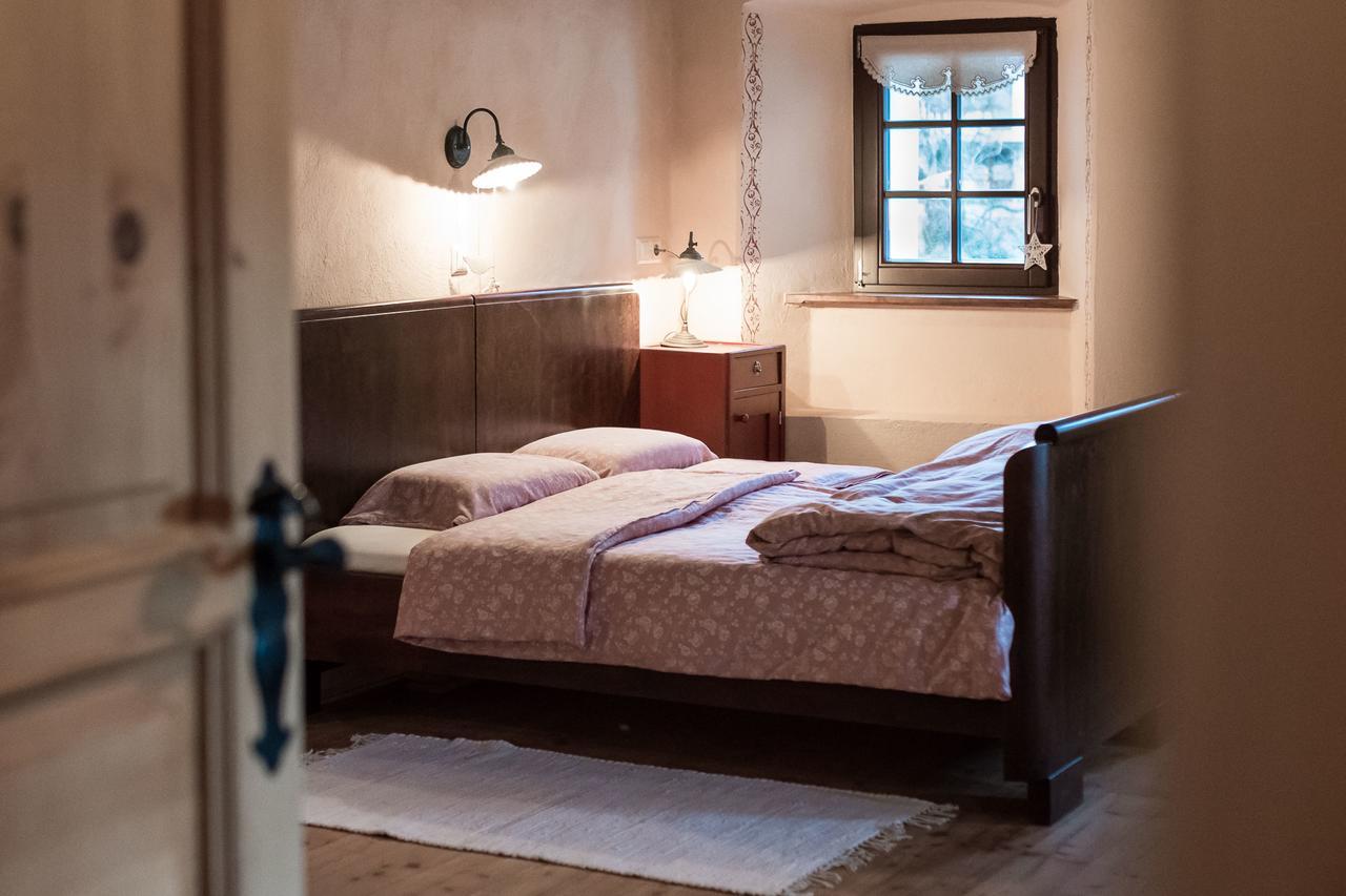 Homestead Farm Tesnak Gorenja Vas エクステリア 写真